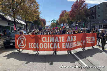 WATCH: Extinction Rebellion leads climate protest down Vancouver's Main Street – Chilliwack Progress - Chilliwack Progress