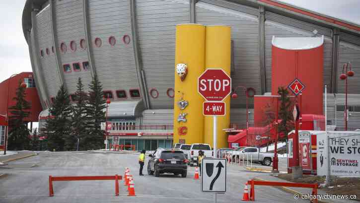 Preseason games begin in Calgary as doctors, health experts continue to warn of capacity impacts