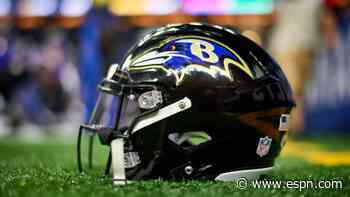 Baltimore Ravens lose 4 defensive players, including Justin Houston, to COVID list - ESPN