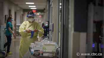 Alberta's former chief medical officer pf health calls for 'urgent' COVID-19 change