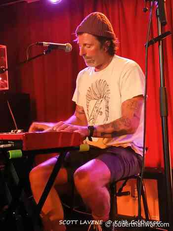 War. Scott Lavene Live review London - Louder Than War