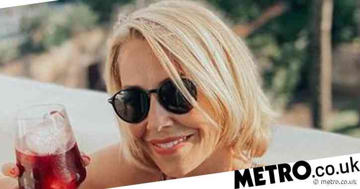 A Place In The Sun star Laura Hamilton reveals bruised arm and bleeding gums as she battles disorder