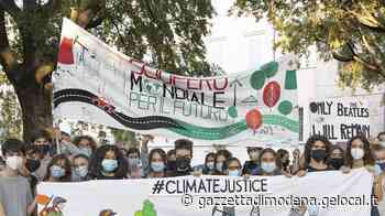 Modena. I fratellini di Greta in piazza per l’ambiente - La Gazzetta di Modena