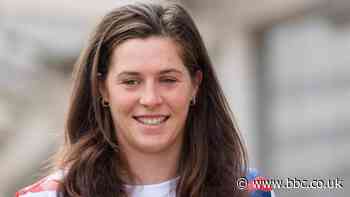 Canoe Slalom World Championships: GB's Kimberley Woods wins K1 bronze after car accident