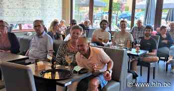 Supporterscafé van Wout van Aert in Lille verbijt ontgoocheling: “Immense druk heeft hem parten gespeeld” - Het Laatste Nieuws