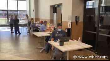 With day left until vaccine mandate kicks in, Strong Memorial Hospital holds clinic for staff