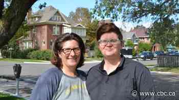 Forced to sit out during pandemic, nurse calls for changes to Ontario's registration process