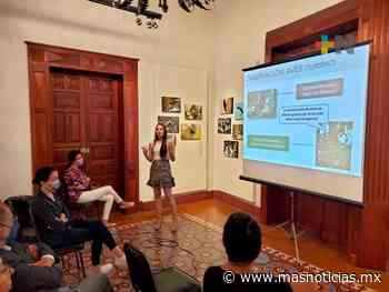 Inauguran exposición fotográfica "Colores que vuelan" en Casa de Cultura de Coatepec - MÁSNOTICIAS