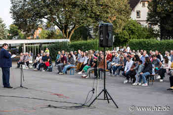 Serenade an der Bergschule Giengen: Polka, Pop und Glockenläuten: So war die Premiere - Heidenheimer Zeitung