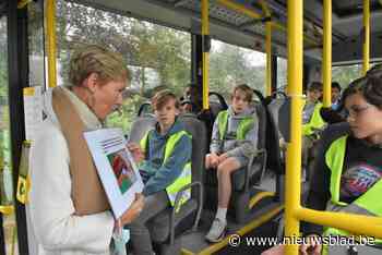 Kinderen krijgen opleiding rond dodehoekongevallen: “Eén goede raad: blijf uit de buurt van vrachtwagens”