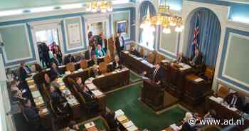 Vrouwelijke politici halen net geen meerderheid in IJsland - AD.nl