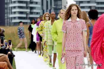 E' un picnic party sull'erba il ritorno in passerella di MSGM - Lifestyle - Agenzia ANSA