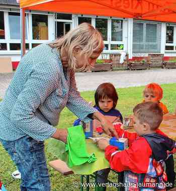 Steinen: Komische Vögel und krumme Hunde - Steinen - www.verlagshaus-jaumann.de