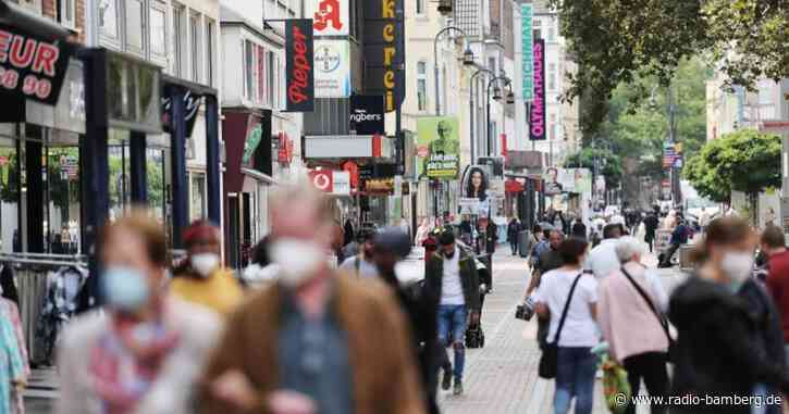 Verurteilter Neonazi spricht zufällig in ZDF-Straßenumfrage