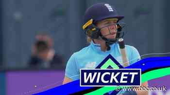 England v New Zealand ODI: Captain Heather Knight out for a duck in Canterbury