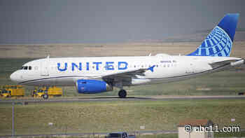 Employees sue United Airlines over COVID vaccine mandate