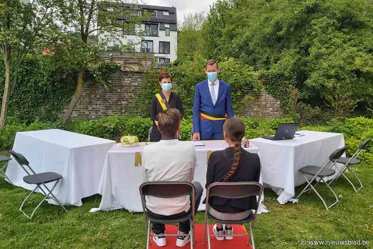 Outdoor huwelijken zijn een succes én een blijver: “Meer dan één op drie trouwt in open lucht”