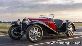 Bugatti-Treffen im Chiemgau: Historische Autos auf Traunsteiner Stadtplatz - chiemgau24.de