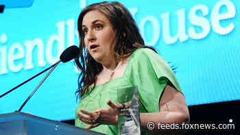Lena Dunham marries Luis Felber