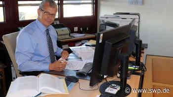 Landratsamt Neu-Ulm bis 24 Uhr im Einsatz : So geht’s am Wahlsonntag zu: 15 Mitarbeiter bis nachts eingespannt - SWP