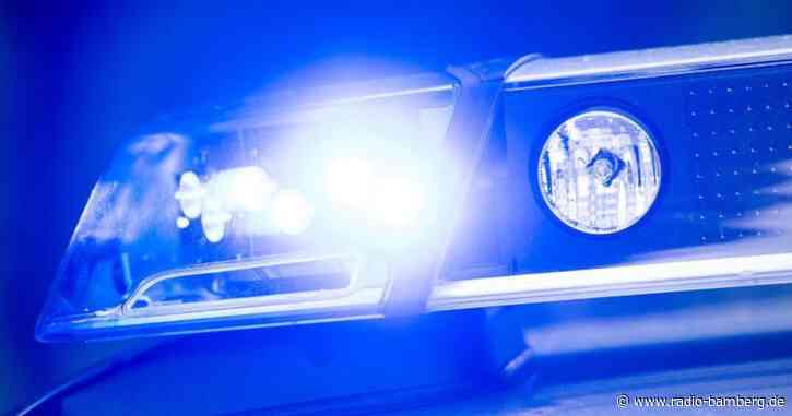 Einjähriges Mädchen sperrt sich im Auto ein