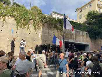 Le militant antivax qui s’était rebellé sous les fenêtres d’Estrosi condamné à de la prison avec sursis