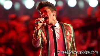 How A Hit Song Behaves Like A Viral Infection