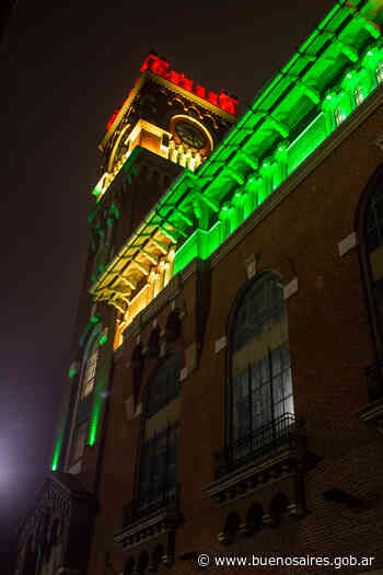 Se iluminan monumentos por el Bicentenario de México - buenosaires.gob.ar