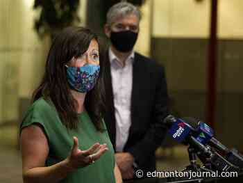 Edmonton public calls for return of COVID-19 contract tracing as 12 schools report outbreaks