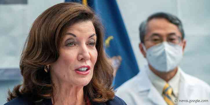 Vaccine Mandate Takes Effect in New York With Healthcare Disruptions - The Wall Street Journal