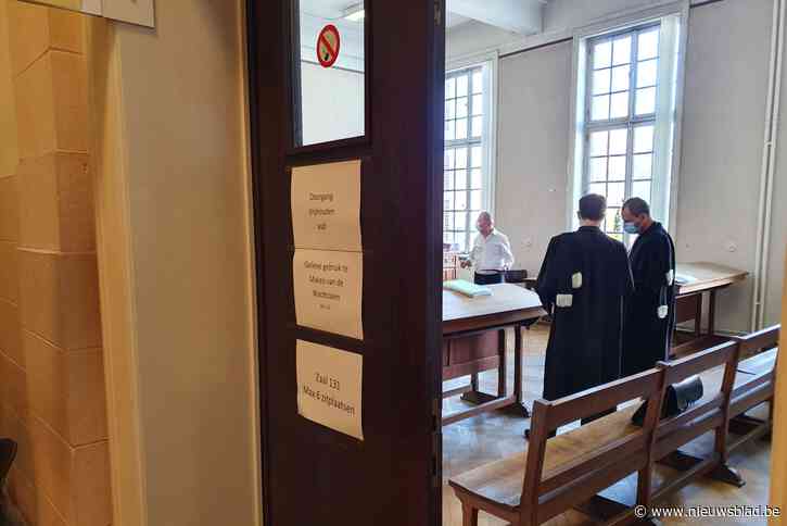 Ze slaan met een riem of natte handdoek, ze schoppen, krabben en sluiten hun kinderen weekend lang op: ouders riskeren tot twee jaar cel voor kindermishandeling