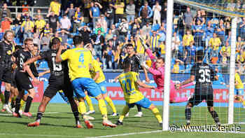 Packende Schlussphase: Königsmann sichert Mannheim einen Zähler in Brauschweig - kicker