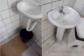 Imagens mostram banheiros de UPA em Cotia sujos e com problemas hidráulicos - Cotia e Cia