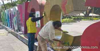 Limpian letras vandalizadas tras marcha feminista en Cuernavaca - Diario de Morelos