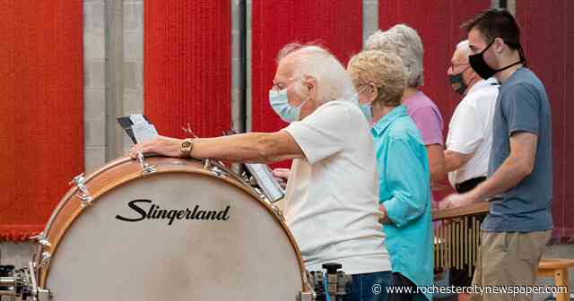 New Horizons celebrates 30 years of making music with Rochester seniors