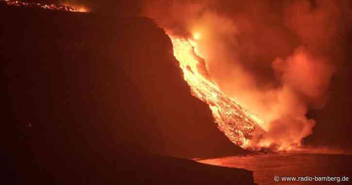Lava bringt das Meer vor La Palma zum Kochen