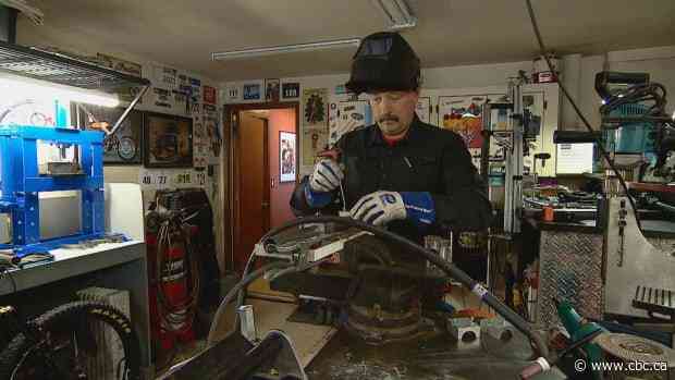 Bespoke spokes: This Calgarian is among handful of Albertans who build bikes from scratch