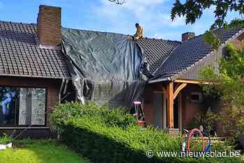 Bliksem slaat in op tweewoonst in Lommel: huis onbewoonbaar