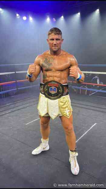 Bordon bare-knuckle boxer Darren 'The Dazzler' Hendry wins European title - Farnham Herald
