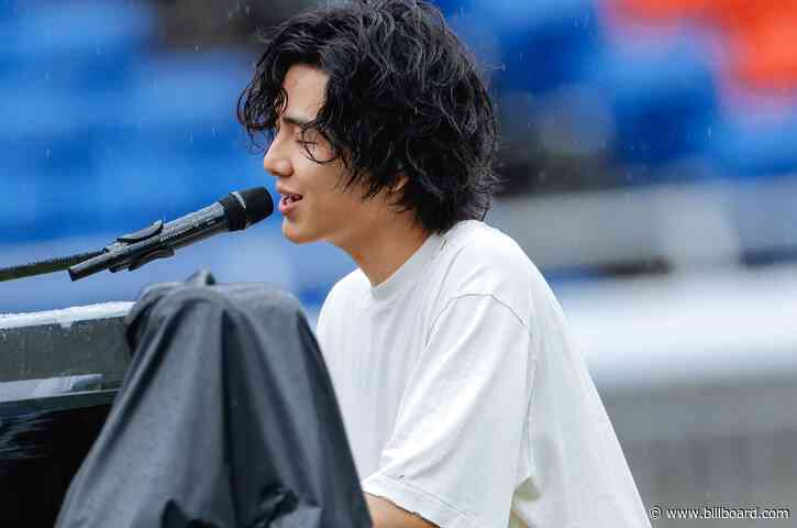 Fujii Kaze’s Blockbuster Livestream Points to the Future of Japan’s Live Music Business