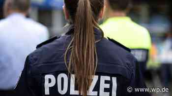 Siegen: Mann tritt auf Autos ein und legt sich auf Wiese - Westfalenpost