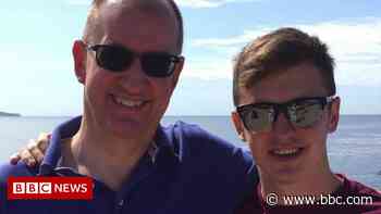 'I'm running a marathon for my cancer surgeon dad' - BBC News