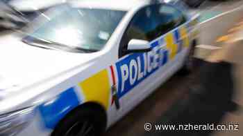 Covid-19 coronavirus Delta outbreak: Man who fled border stopped by road spikes 50km away - New Zealand Herald