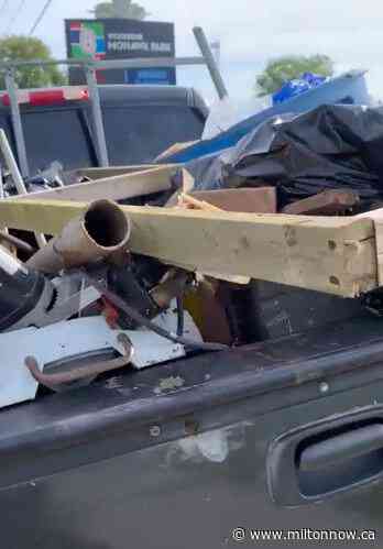 Truck in Campbellville stopped for not having bed full of items tied down - miltonnow.ca