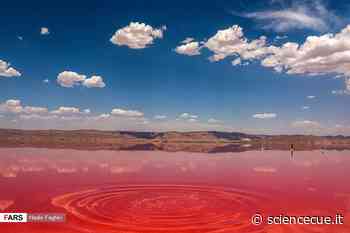 Le meravigliose acque colorate del Lago Rosa in Iran - ScienceCuE