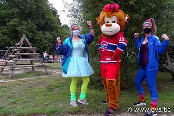 IN BEELD. Mascotte Basisschool Kiliaan verwelkomt leerlingen - Gazet van Antwerpen