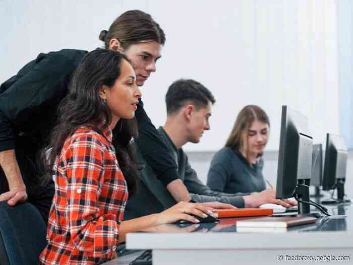 Deals Reminder: 2021 CompTIA Master Certification Training Bundle, save 95%