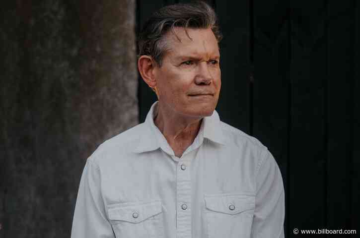Randy Travis Named Artist of a Lifetime for CMT Artists of the Year Celebration: Exclusive