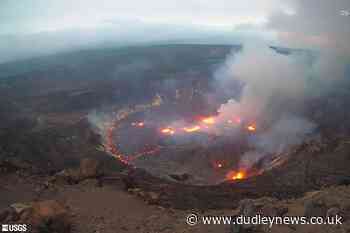 Hawaii's Kilauea volcano erupts as lava fountains form in park - Dudley News
