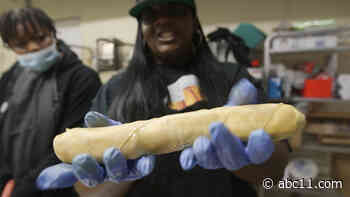 Chicago's Egg Roll Lady makes 75 types of egg rolls, including '12 inches of deliciousness'